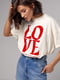 Бавовняна футболка кремового кольору з написом Love | 6806172 | фото 6