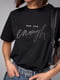 Чорна бавовняна футболка з написом спереду | 6806213 | фото 4