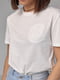 Бавовняна футболка молочного кольору з опуклим принтом смайлу | 6806225 | фото 4