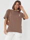 Трикотажна коричнева футболка з лаконічною вишивкою | 6806248 | фото 7