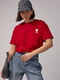 Трикотажна червона футболка з лаконічною вишивкою | 6806249 | фото 7