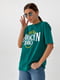 Зелена бавовняна футболка з принтом Brooklyn Barley | 6806269 | фото 2