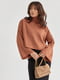 Однотонний светр з високою горловиною та розширеними рукавами світло-коричневий | 6806330