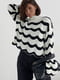 Ажурний светр з хвилястим візерунком молочний | 6806483