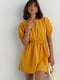 Коротка однотонна жовта сукня з вирізом на спині | 6806844 | фото 3