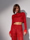 Червоний костюм з паєтками: блуза з пір'ям на рукавах та штани | 6807161 | фото 5