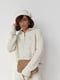 Трикотажний светр молочного кольору oversize з коміром на блискавці | 6807241 | фото 5