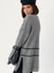 Сірий трикотажний светр в смужку з блискавкою на комірі | 6807294 | фото 9