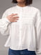 Бавовняна молочна блуза розширеного фасону на ґудзиках | 6807528 | фото 4