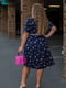 Темно-синя А-силуетна сукня в квітковий принт з контрастним поясом | 6809852 | фото 6