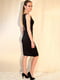 Чорна обтягуюча сукня з горловиною “човник” | 6810053 | фото 2
