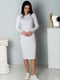 Біла трикотажна сукня- футляр по коліно з довгими рукавами  | 6810126 | фото 2
