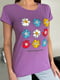 Бузкова бавовняна футболка з кольоровим квітковим малюнком | 6811065 | фото 4