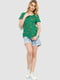 Зеленая хлопковая футболка с комбинированным принтом | 6782099 | фото 2