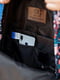 Чорний рюкзак з 3D сіткою та яскравим принтом | 6812170 | фото 2