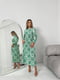 Шовкова зелена сукня А-силуету з принтом і резинкою на талії | 6816582 | фото 2