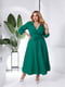 Зелена сукня А-силуету з ефектним декольте та розкльошеною спідницею | 6816608