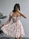 Сукня пудрового кольору в квітковий принт з драпірованим ліфом | 6816883 | фото 2