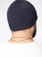Трикотажна синя шапка з аплікацією на закоті | 6817504 | фото 3