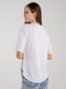 Біла футболка з асиметричним заокругленим низом | 6819021 | фото 3