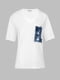Біла футболка з V-образним вирізом, декорована джинсовою кишенею | 6819591 | фото 7