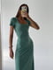 Приталена оливкова сукня в рубчик із шнурівкою на спинці | 6820499 | фото 2