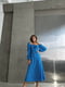 Блакитна сукня в квітковий принт з відкритими плечима та розрізом | 6820535 | фото 4