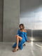 Блакитна сукня в квітковий принт з відкритими плечима та розрізом | 6820535 | фото 5