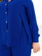 Монохромний синій костюм жатка: сорочка з розрізами та штани | 6821302 | фото 4