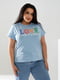 Базова блакитна футболка з принтом Love | 6821488 | фото 3