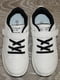 Білі кросівки з чорними шнурками та підкладкою | 6823480 | фото 4