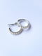 Сережки-кільця з білими намистинками (2.5 см) | 6826589 | фото 3