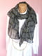 Асиметричний сірий шарф-палантин у принт-ланцюги (144х88 см) | 6827088 | фото 3