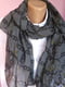 Асиметричний сірий шарф-палантин у принт-ланцюги (144х88 см) | 6827088 | фото 4