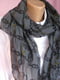 Асиметричний сірий шарф-палантин у принт-ланцюги (144х88 см) | 6827088 | фото 5