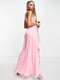 Рожева сукня в білизняному стилі з розрізом збоку | 6707232 | фото 4