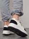 Кросівки чорно-білого кольору на шнурівці  | 6828262 | фото 3