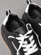 Чорні кросівки на шнурівці з білим оздобленням | 6828273 | фото 4