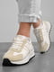 Кросівки біло-бежевого кольору на шнурівці | 6828292 | фото 2