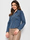 Приталена джинсова сорочка синього кольору | 6828882 | фото 2