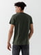Бавовняна футболка кольору хакі з принтом | 6831425 | фото 3