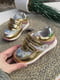 Кросівки золотистого кольору на липучках | 6833455 | фото 2