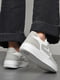 Кросівки біло-сірого кольору на шнурівці | 6828226 | фото 3