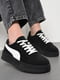 Кросівки чорно-білого кольору на шнурівці | 6835384