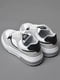 Кросівки біло-сірого кольору на шнурівці  | 6835704 | фото 3