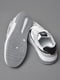 Кросівки біло-сірого кольору на шнурівці  | 6835704 | фото 4