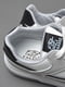 Кросівки біло-сірого кольору на шнурівці  | 6835704 | фото 5