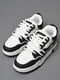 Кросівки чорно-білого кольору на шнурівці  | 6835714 | фото 2