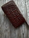Коричневий гаманець на двох блискавках зі шкіри крокодила | 6838117 | фото 3