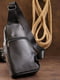 Черная кожаная сумка-слинг | 6838149 | фото 5